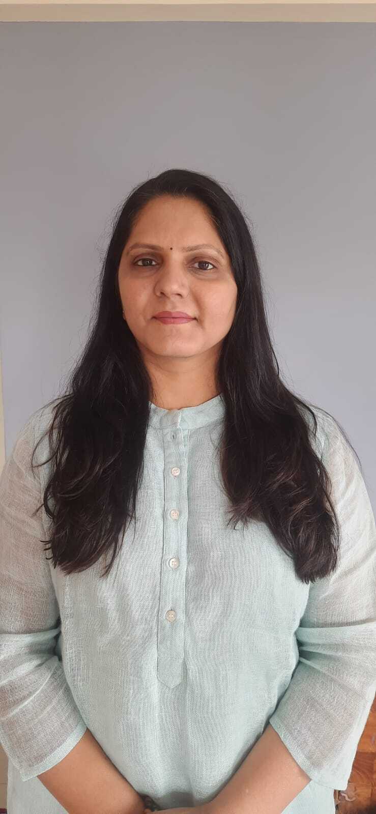 Dr. Nilamben Pandya